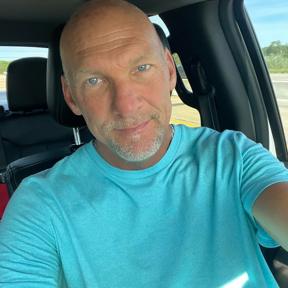 Meet your Posher, Gary - Picture 1 of 1